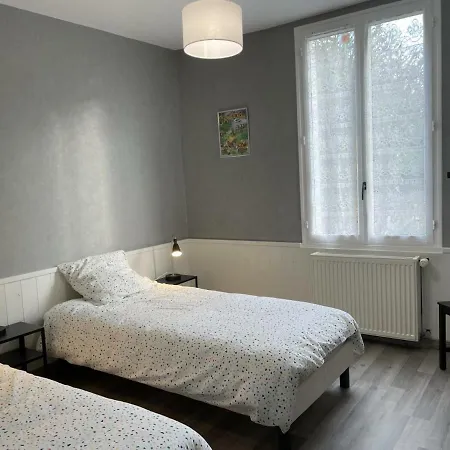 Séjour à la campagne Charmante Maison à Avec Jardin Privé - Fr-1-489-363