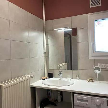 Holiday home Renovee Avec Terrasse Et Jardin - Fr-1-489-363 Taxat-Senat