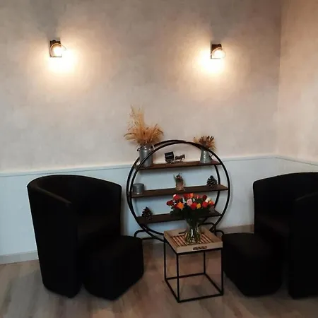 Séjour à la campagne Charmante Maison à Avec Jardin Privé - Fr-1-489-363