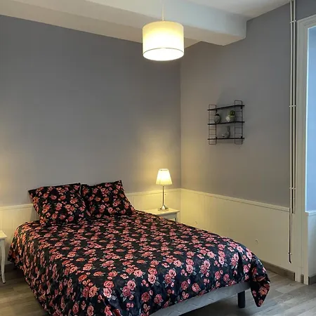 Charmante Maison à Avec Jardin Privé - Fr-1-489-363 * Taxat-Senat