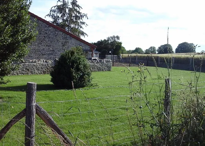 Renovee Avec Terrasse Et Jardin - Fr-1-489-363